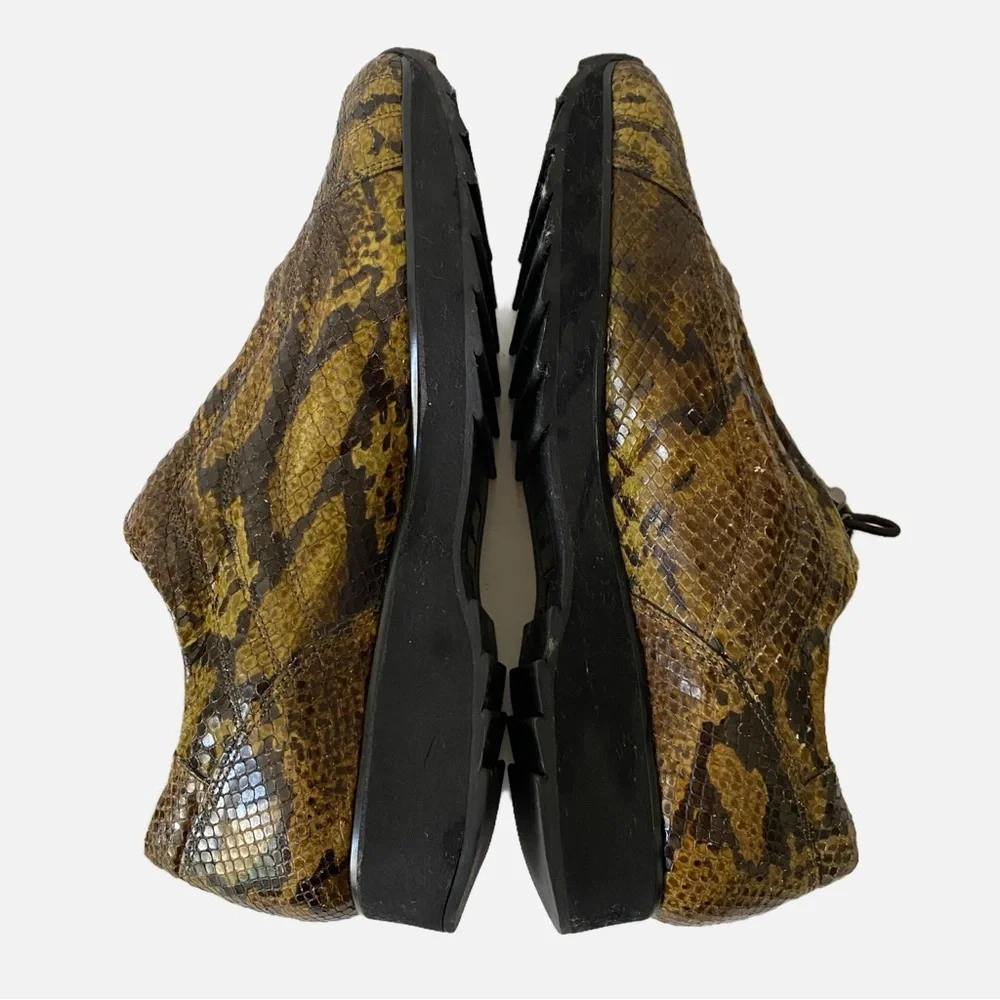 Tagwerker, Vintage Embossed Leather Sneakers Snakeskin Pattern Toggle Closure